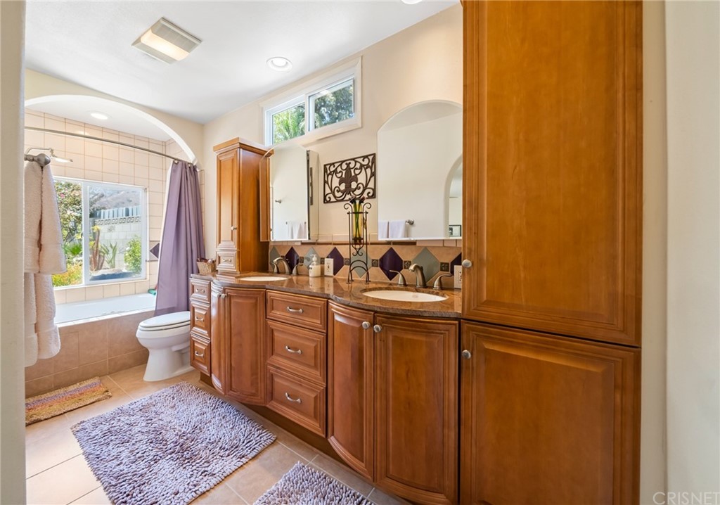 24304 Highlander Road West Hills, CA 91307 - Photo 11 of 29