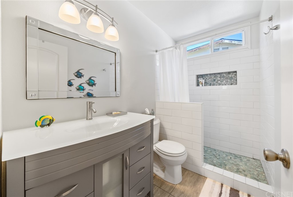 24304 Highlander Road West Hills, CA 91307 - Photo 13 of 29