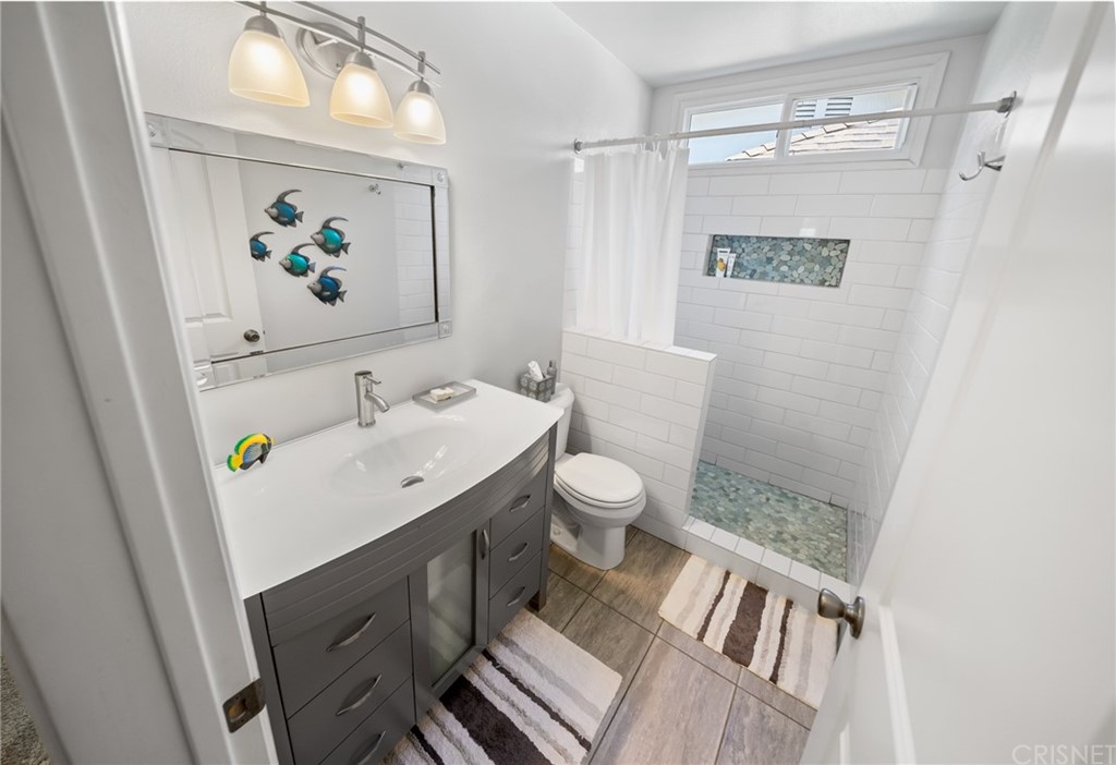 24304 Highlander Road West Hills, CA 91307 - Photo 14 of 29