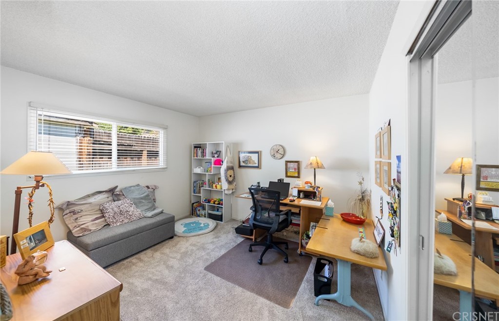 24304 Highlander Road West Hills, CA 91307 - Photo 15 of 29