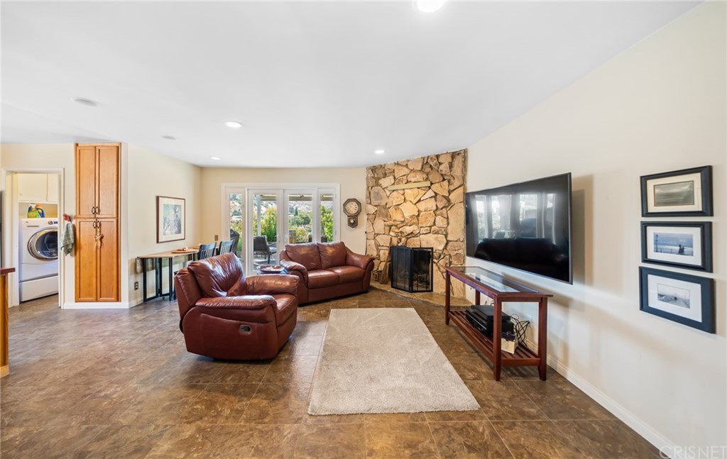 24304 Highlander Road West Hills, CA 91307 - Photo 21 of 29