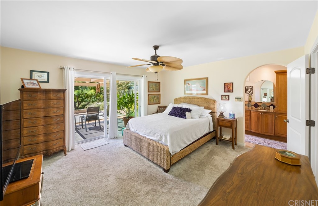 24304 Highlander Road West Hills, CA 91307 - Photo 8 of 29 Master