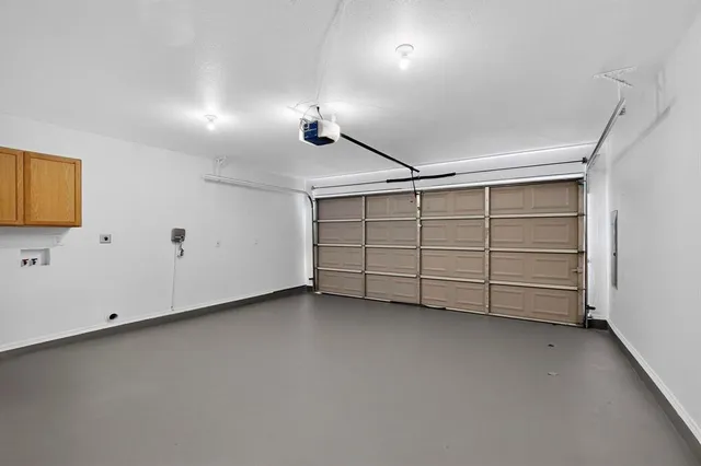 a view of a livingroom with closet