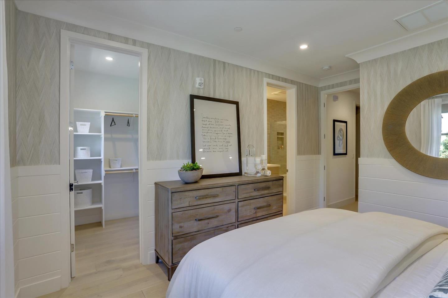 1337 West Middlefield Road Mountain View, CA 94043 - Photo 15 of 24 Gallery Image 15