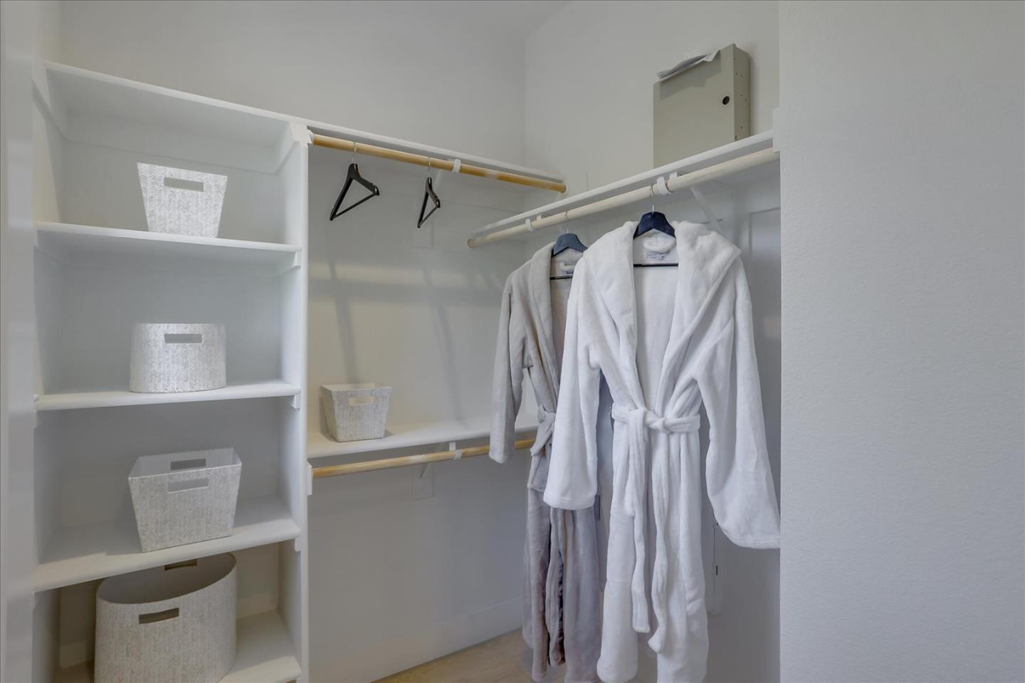 1337 West Middlefield Road Mountain View, CA 94043 - Photo 18 of 24 Gallery Image 18