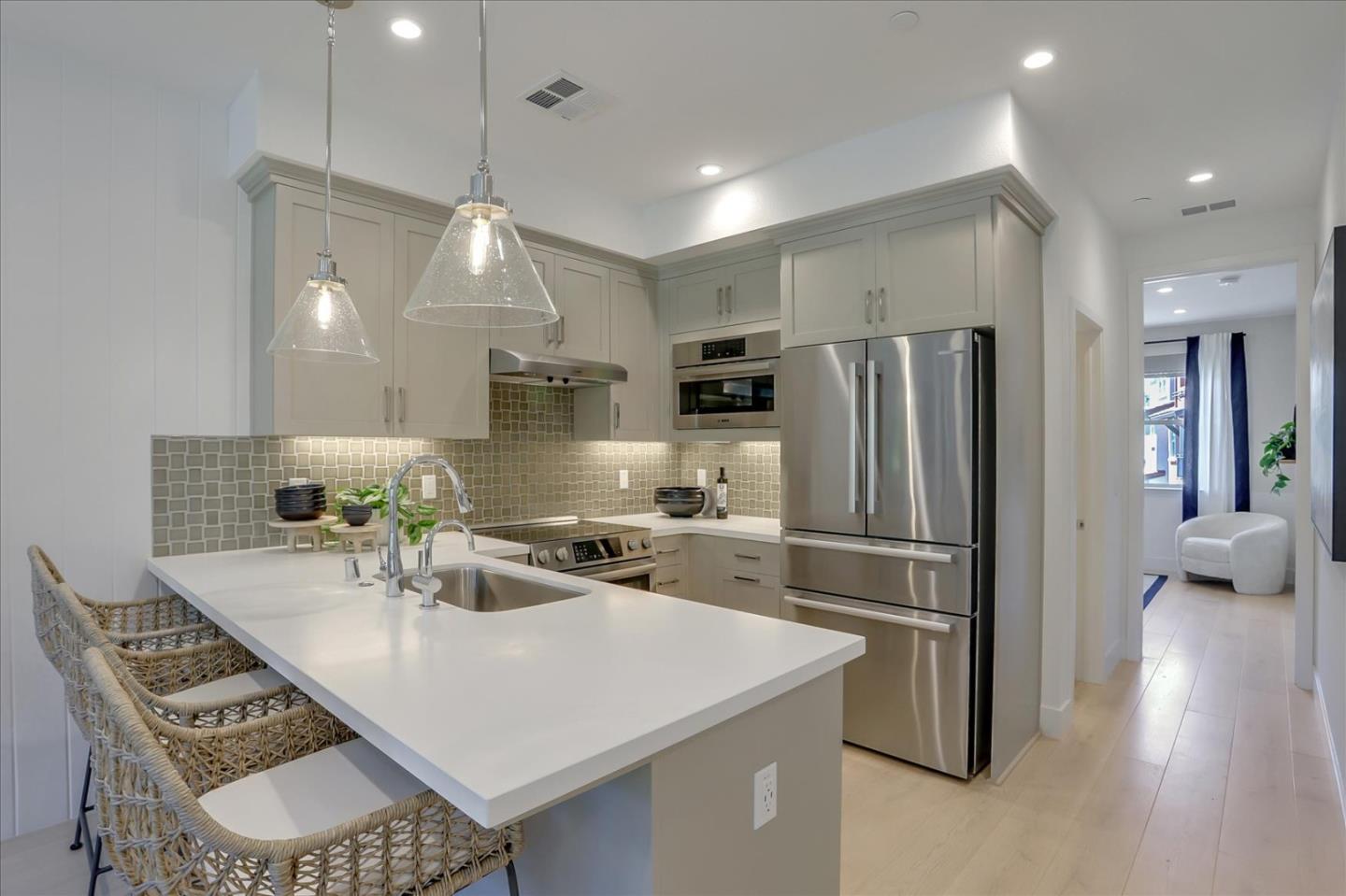1337 West Middlefield Road Mountain View, CA 94043 - Photo 6 of 24 Gallery Image 6