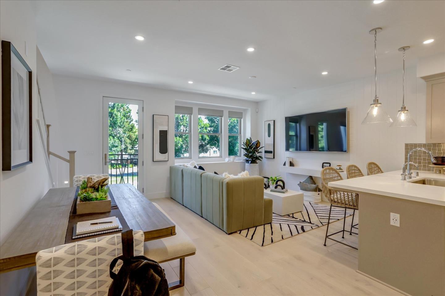 1337 West Middlefield Road Mountain View, CA 94043 - Photo 9 of 24 Gallery Image 9