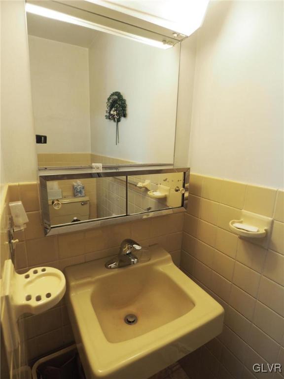 2250 Stoney Ridge Road Palmerton, PA 18071 - Photo 8 of 24 Gallery Image 8