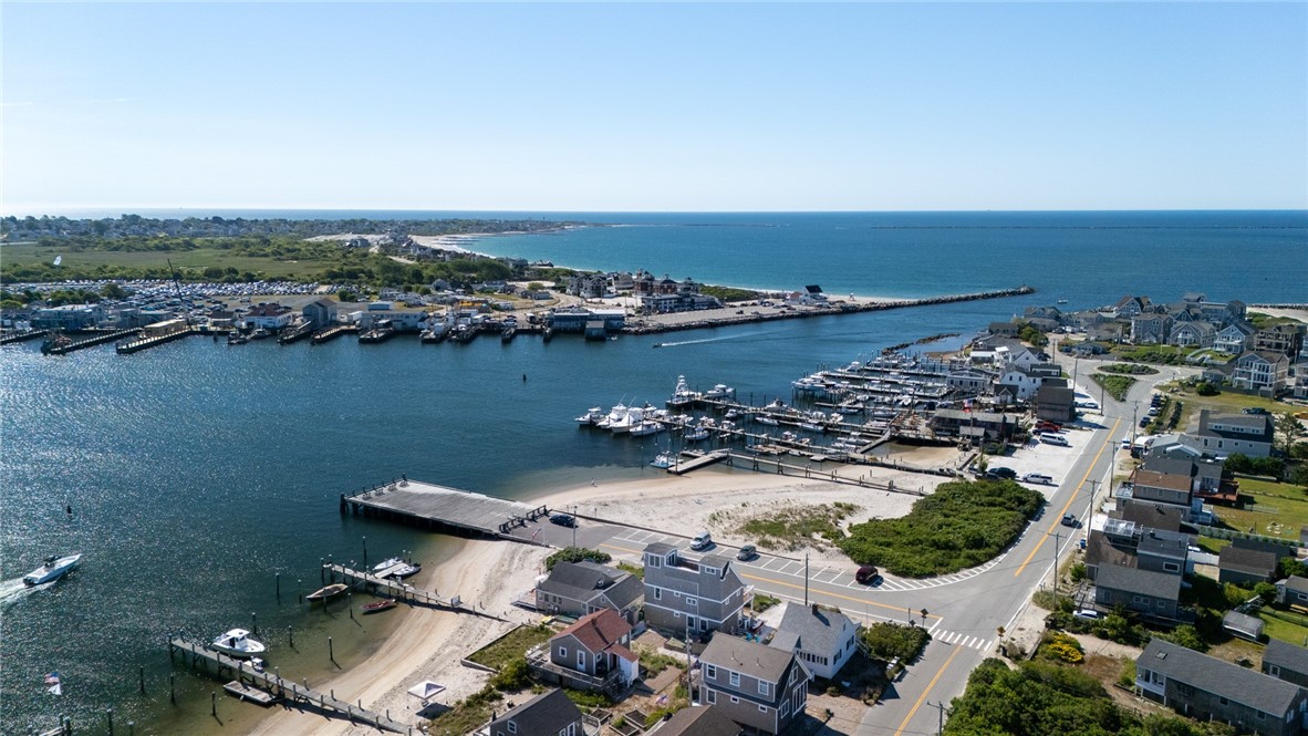 1185 Succotash Road Narragansett, RI 02879 - Photo 7 of 50