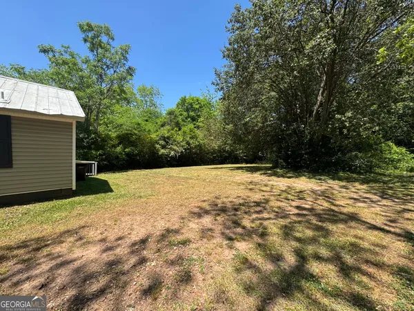 $1,300 | 125 West Washington Street, Newnan, GA 30263