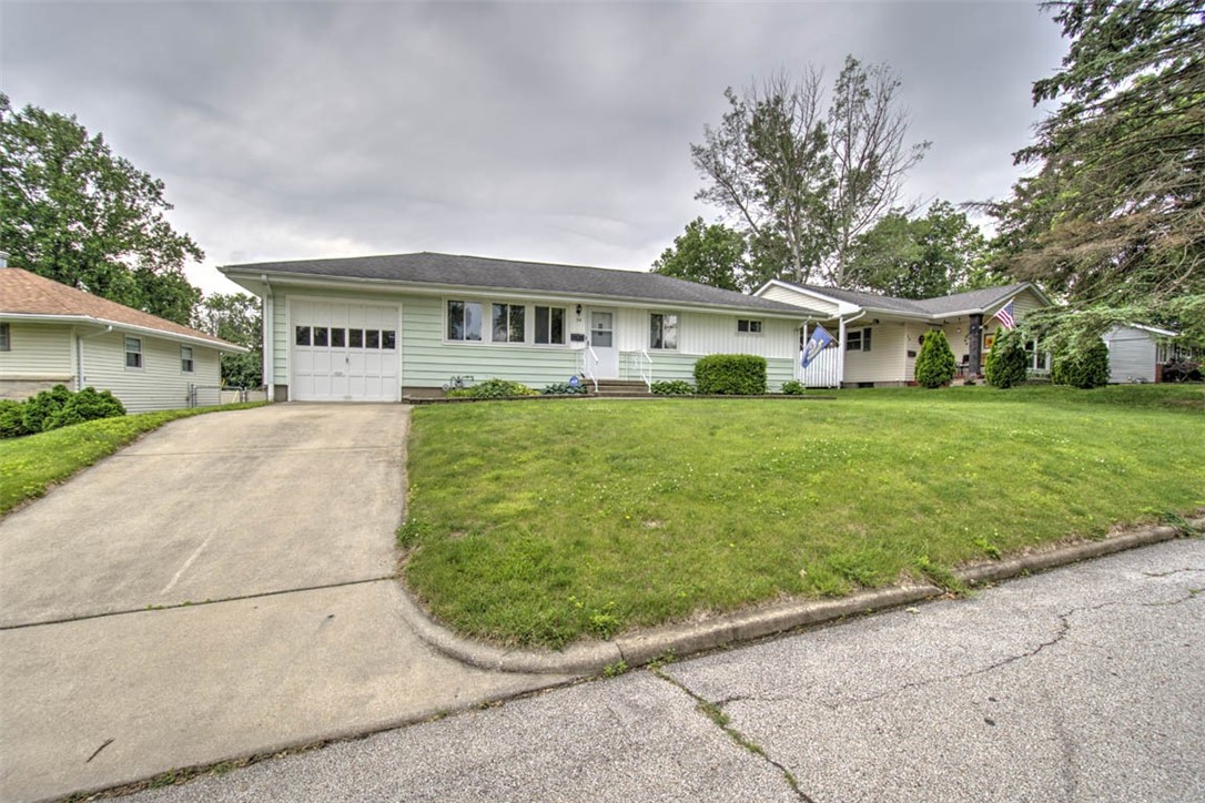 54 Ohio Drive Decatur, IL 62526 - Photo 3 of 29