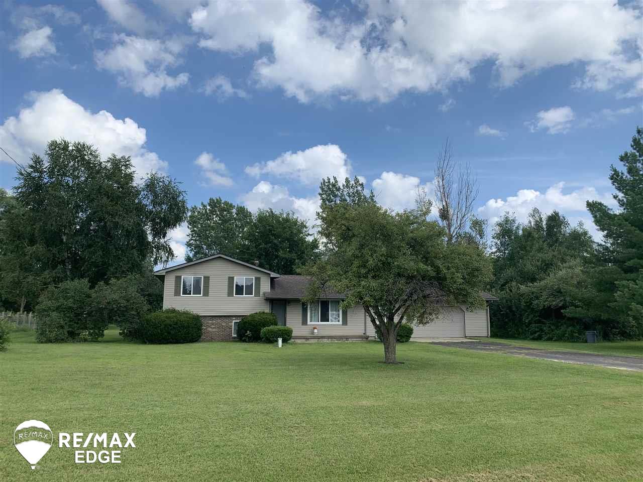13288 North Belsay Road Millington, MI 48746 - Photo 1 of 44 50020176.JPG