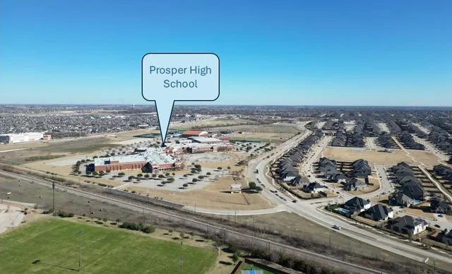 a view of a outdoor space