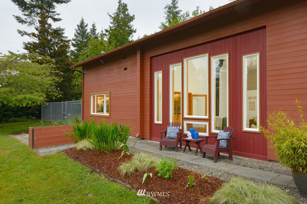 593 McMinn Road Port Townsend, WA 98368 - Photo 1 of 28 Gallery Image 1
