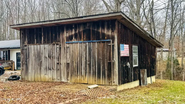 $265,000 | 357 Pine Creek Road, Oneida, TN 37841