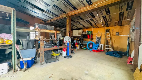 $265,000 | 357 Pine Creek Road, Oneida, TN 37841
