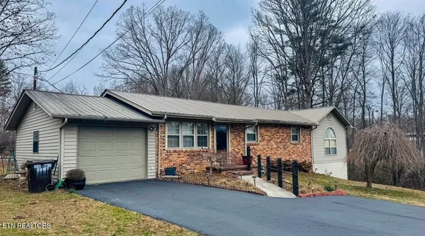 $265,000 | 357 Pine Creek Road, Oneida, TN 37841