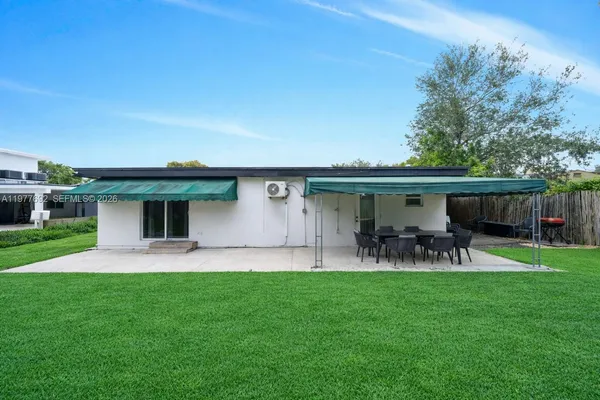 $1,600,000 | 1761 Southwest 14th Street, Miami, FL 33145