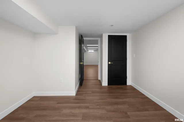 $319,900 | 905 Wisconsin Street, Le Claire, IA 52753