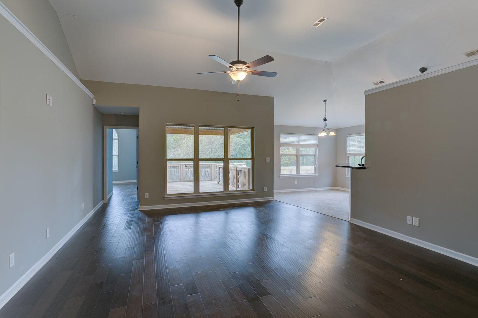 2786 Forest Road Chattanooga, TN 37406 - Photo 4 of 30 Gathering Room