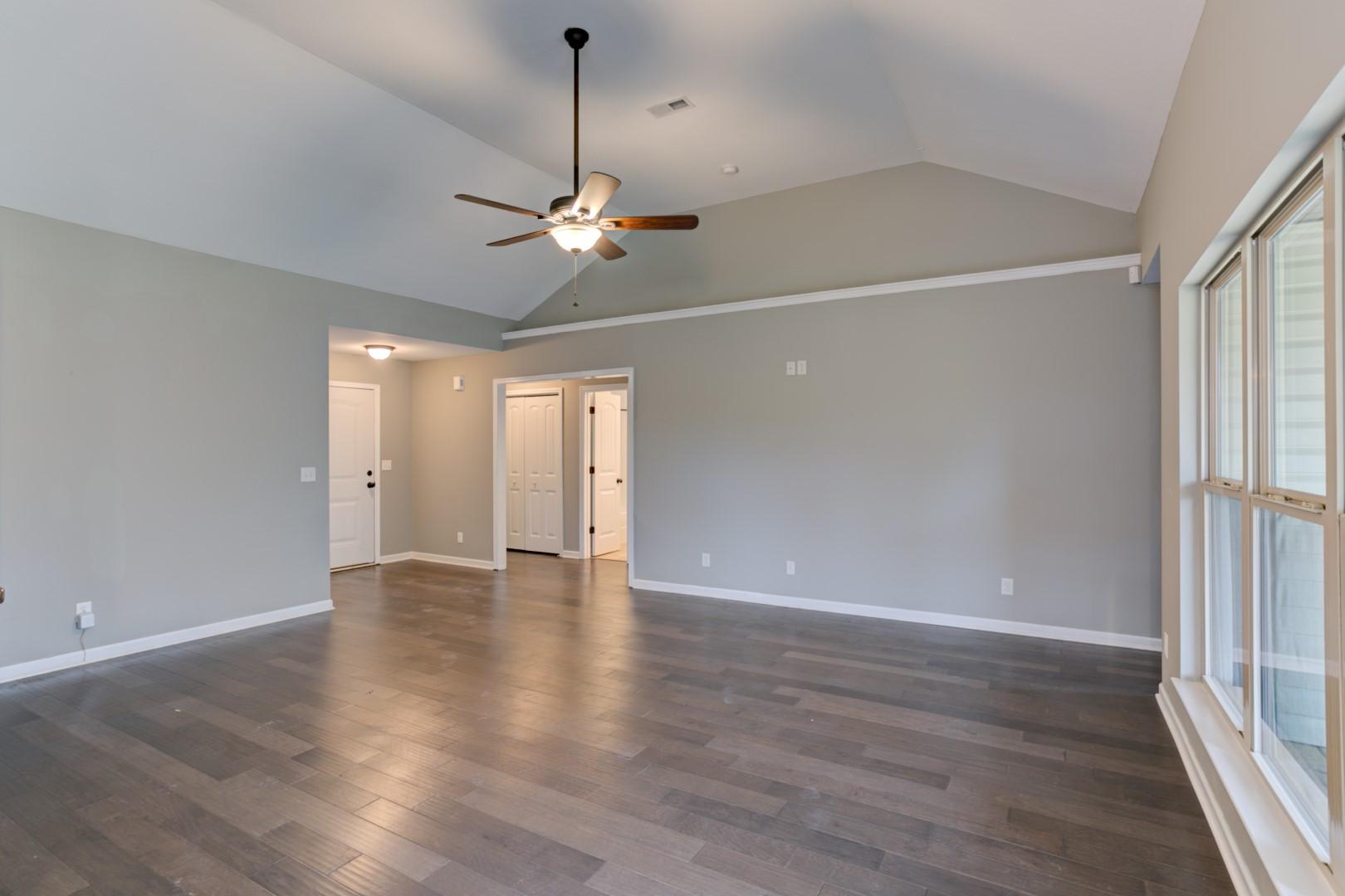 2786 Forest Road Chattanooga, TN 37406 - Photo 5 of 30 Open Floor Plan