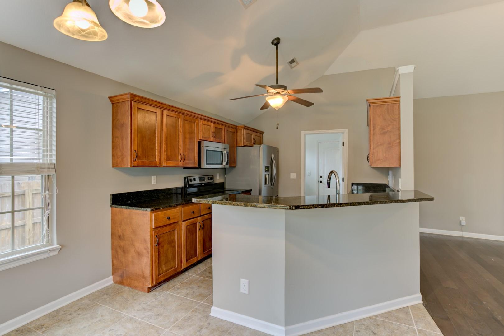 2786 Forest Road Chattanooga, TN 37406 - Photo 7 of 30 Breakfast Bar