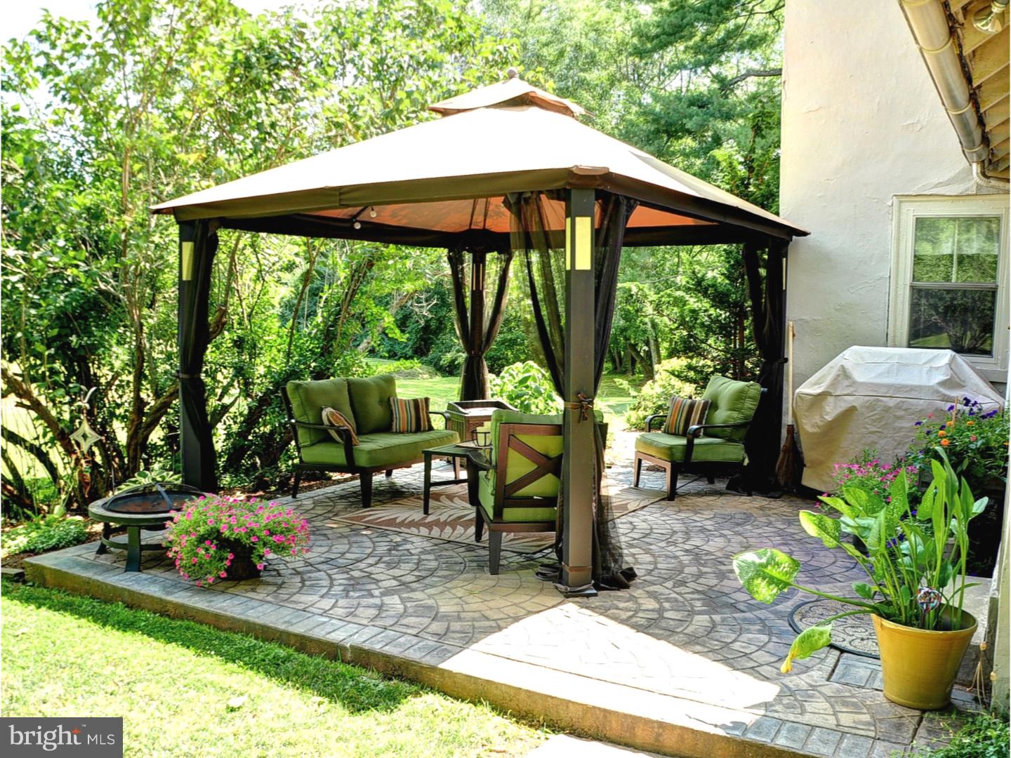 411 Yoder Road Harleysville, PA 19438 - Photo 20 of 25 Patio