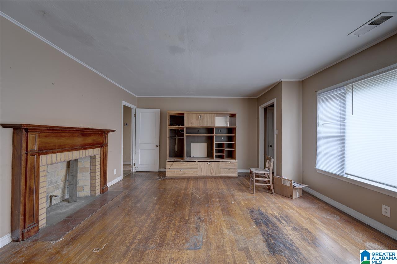 620 26th Street Southwest Birmingham, AL 35211 - Photo 5 of 17