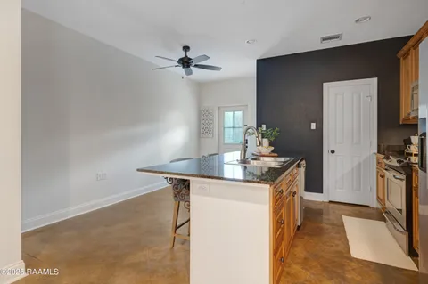 $220,000 | 701 West Taft Street, Unit 7, Lafayette, LA 70503