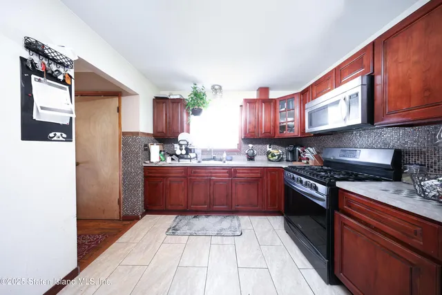 $720,000 | 34 Andros Avenue | Mariners Harbor