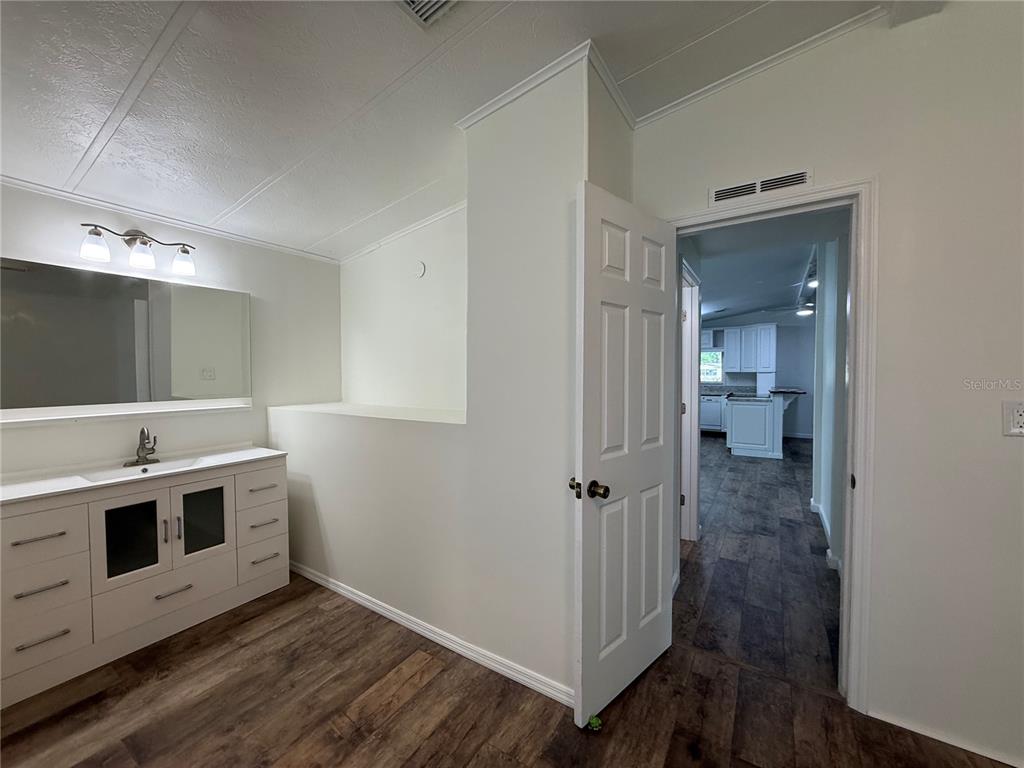 8 Robin Road Wildwood, FL 34785 - Photo 23 of 46