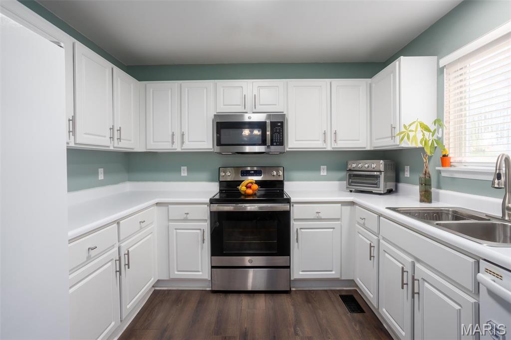 1038 Arbor Pointe Drive Manchester, MO 63088 - Photo 11 of 24