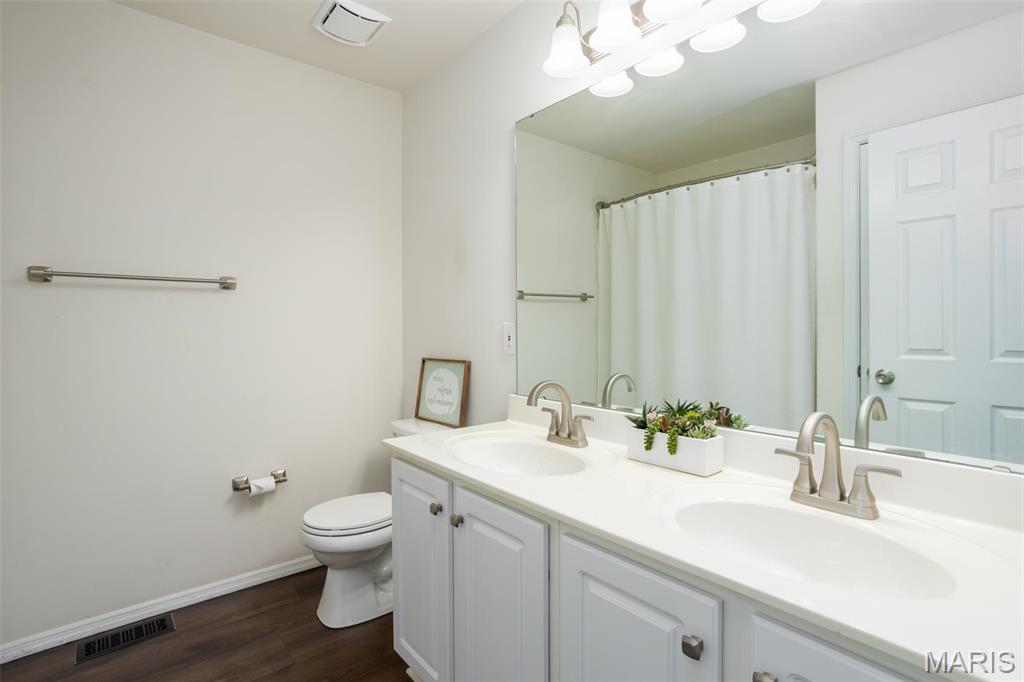 1038 Arbor Pointe Drive Manchester, MO 63088 - Photo 15 of 24