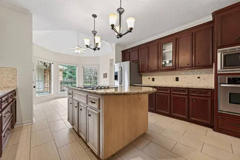 $780,000 | 2115 Foreland Drive, Houston, TX 77077