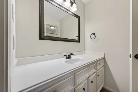 $780,000 | 2115 Foreland Drive, Houston, TX 77077