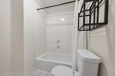 $780,000 | 2115 Foreland Drive, Houston, TX 77077