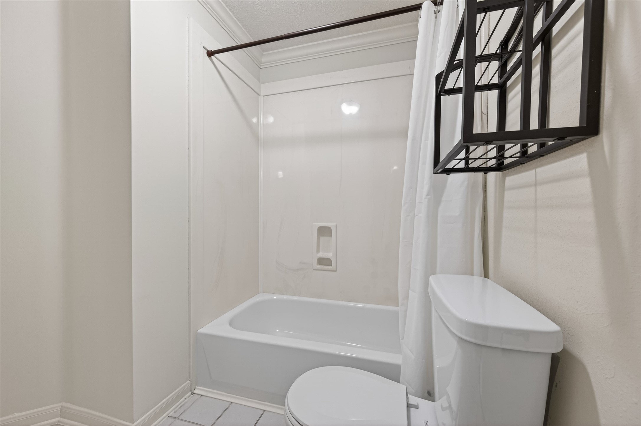 2115 Foreland Drive Houston, TX 77077 - Photo 39 of 50 Part of the jack and jill bathroom upstairs