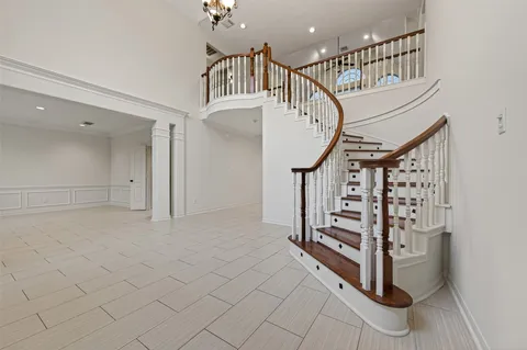 $780,000 | 2115 Foreland Drive, Houston, TX 77077