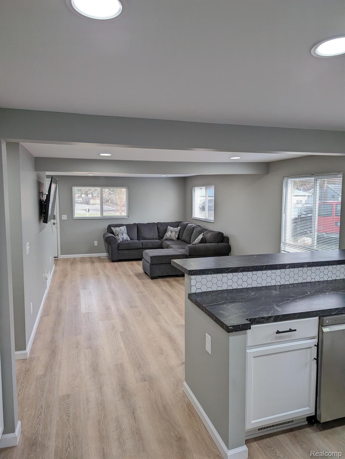 2026 Eberly Road Flint, MI 48532 - Photo 14 of 28 Gallery Image 14