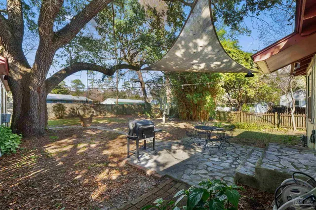 a view of yard with tree s