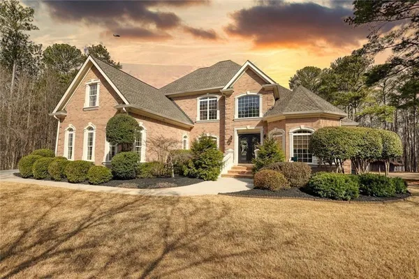$1,100,000 | 401 St Regis Drive, Oxford, GA 30054