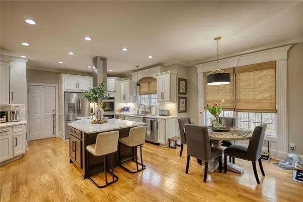 $1,100,000 | 401 St Regis Drive, Oxford, GA 30054