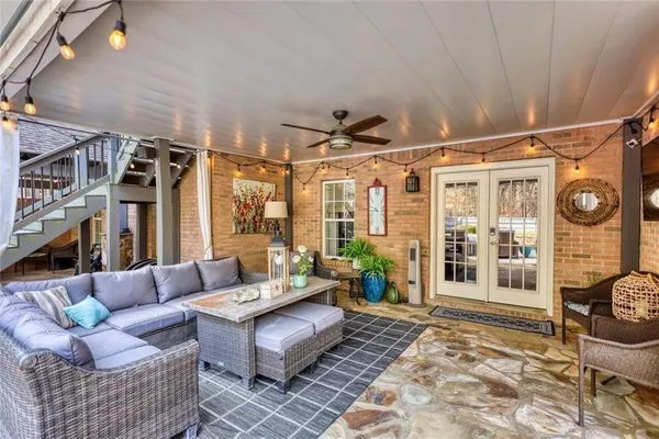 $1,100,000 | 401 St Regis Drive, Oxford, GA 30054