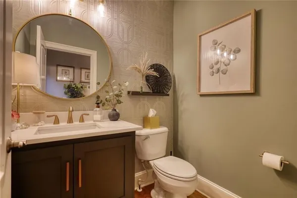 $1,100,000 | 401 St Regis Drive, Oxford, GA 30054