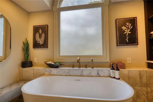 $1,100,000 | 401 St Regis Drive, Oxford, GA 30054