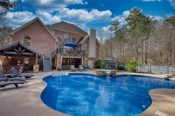 $1,100,000 | 401 St Regis Drive, Oxford, GA 30054