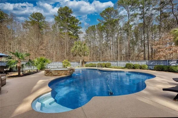 $1,100,000 | 401 St Regis Drive, Oxford, GA 30054