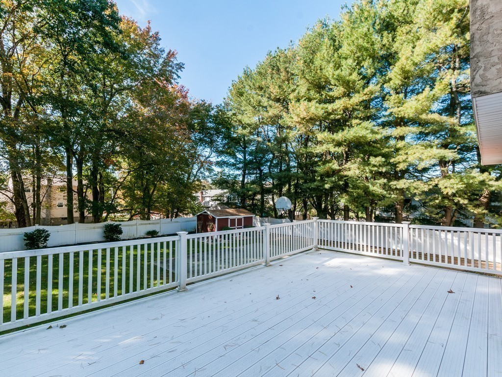 290 Hardy Pond Road Waltham, MA 02451 - Photo 21 of 27 Gallery Image 21