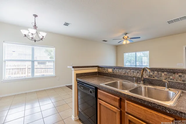 $1,200 | 6403 Heathers Run, San Antonio, TX 78227