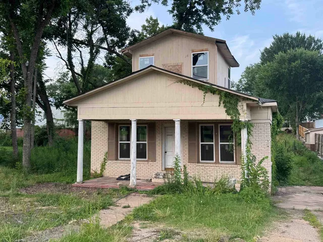 $110,000 | 311 West Court Avenue, Selmer, TN 38375